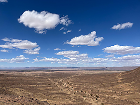 Vista del paisatge desèrtic de M’Hamid al Sàhara del Marroc